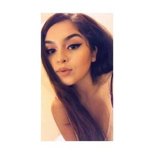 Meet your Posher, Ana